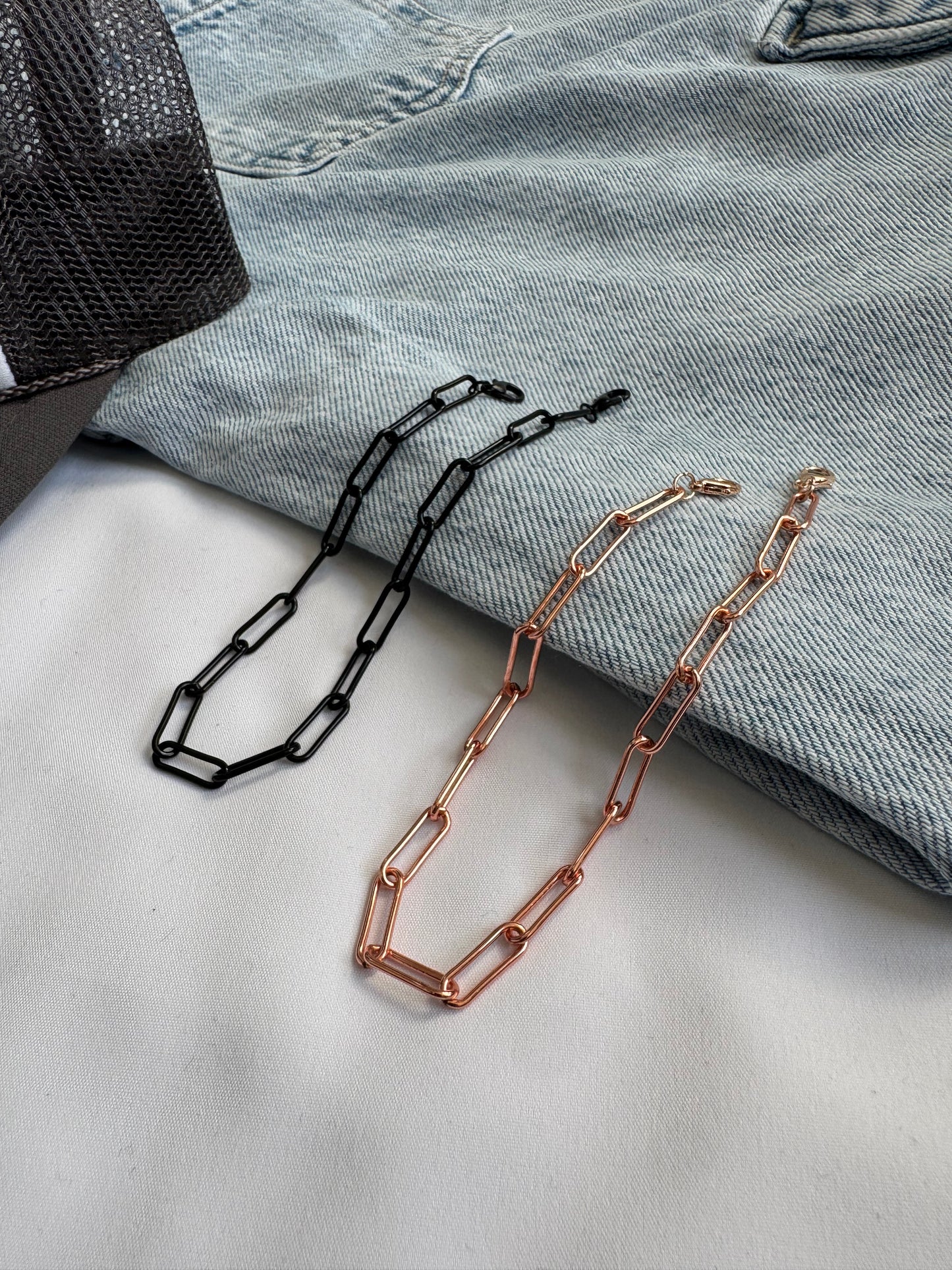 Large Paperclip Trucker Hat Chain