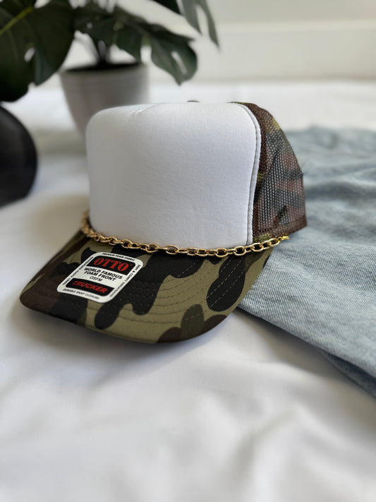Cable Trucker Hat Chain