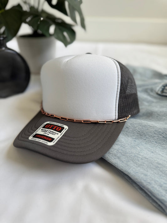 Large Paperclip Trucker Hat Chain